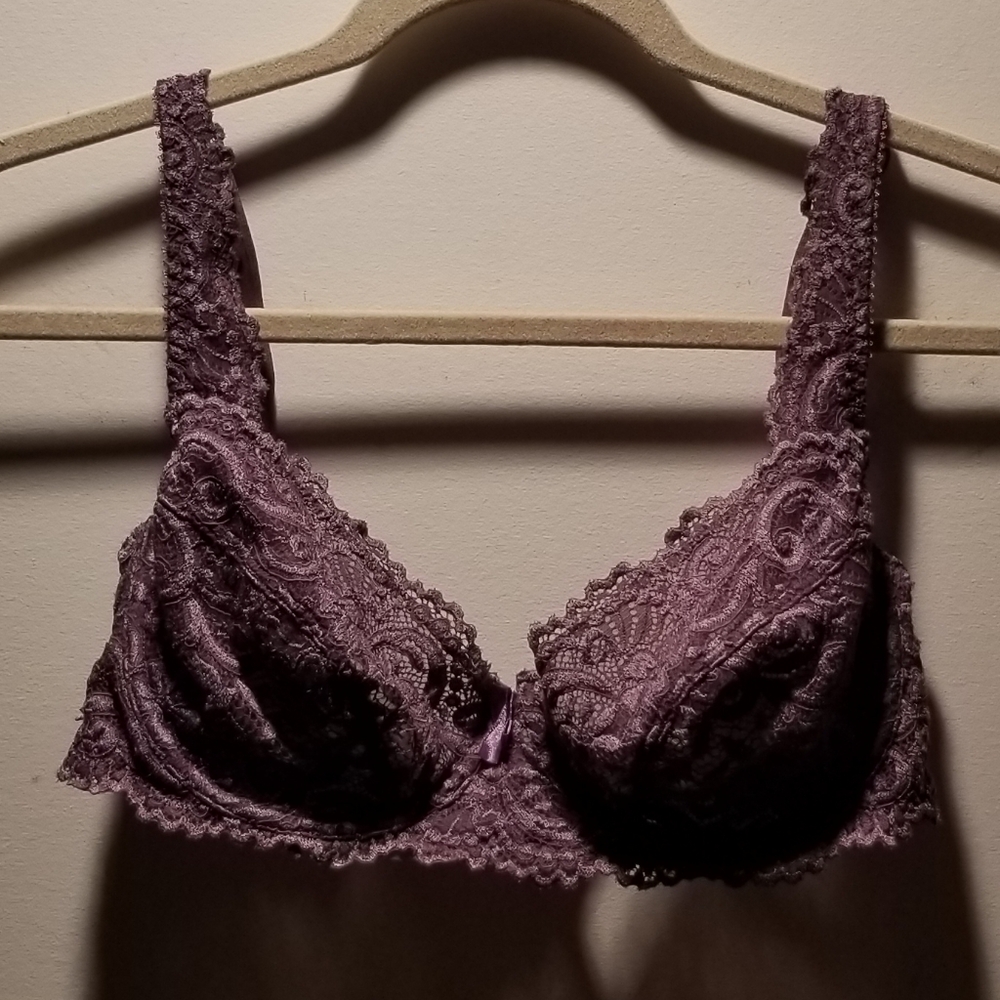 🍁🌺La Vie En Rose Roselle vintage Y2K lace underwire bra w adjustable strap